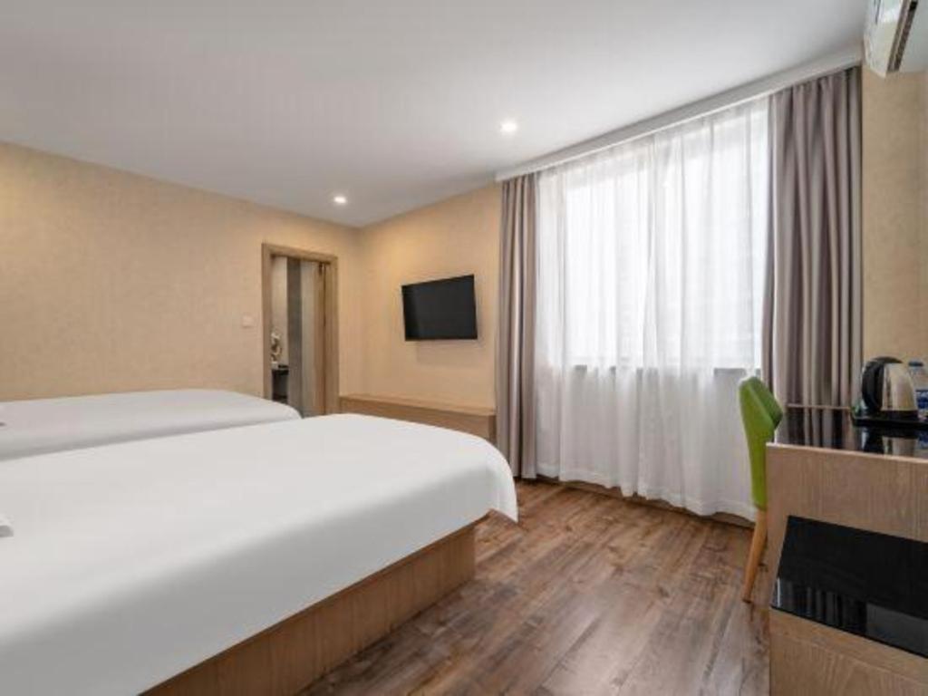Hotel Jitai Yangpu Benxi Hospital Branch