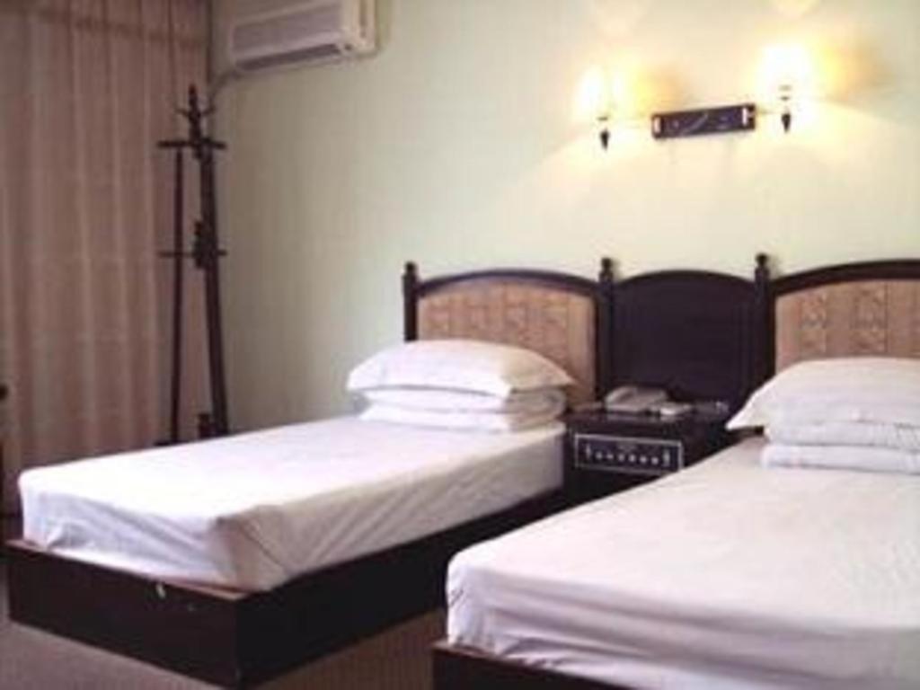 Hotel Jitai Yangpu Benxi Hospital Branch Shanghai